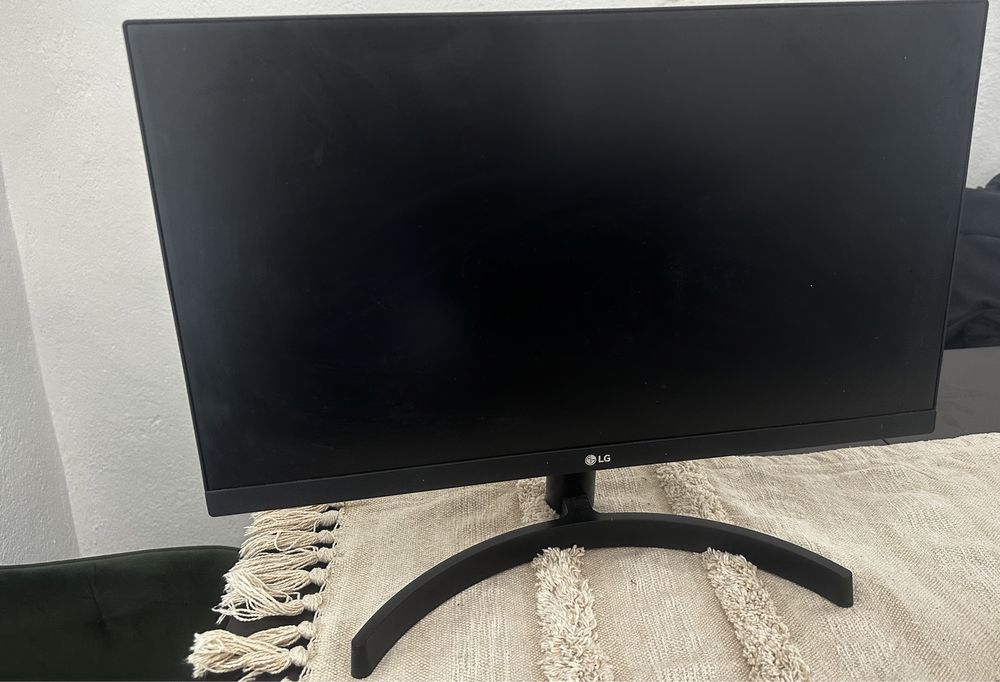 Монитор LG 22MK600M-B