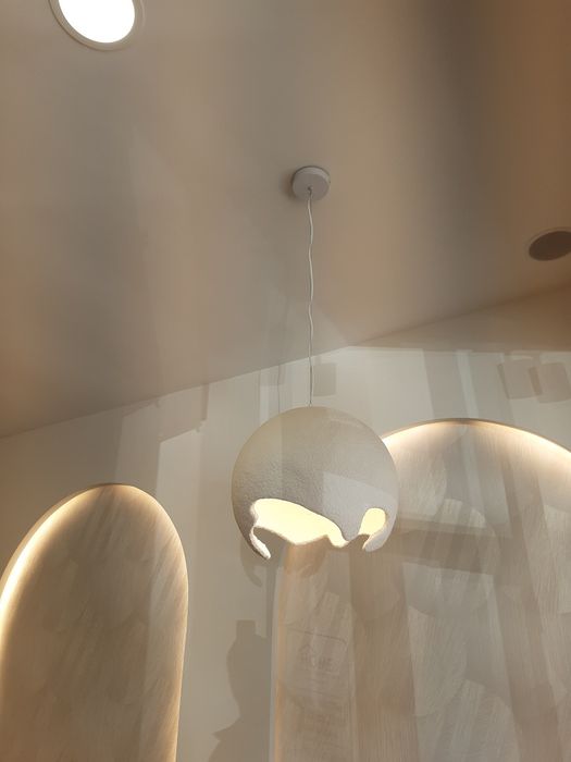 Продаются декоротивные Люстры по очень хорошей ценеочень