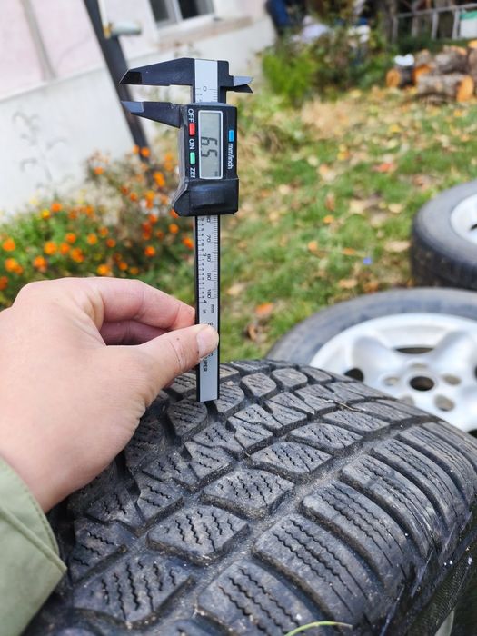 Алуминиеви гуми с джанти 16-ки със зимни гуми за land rover