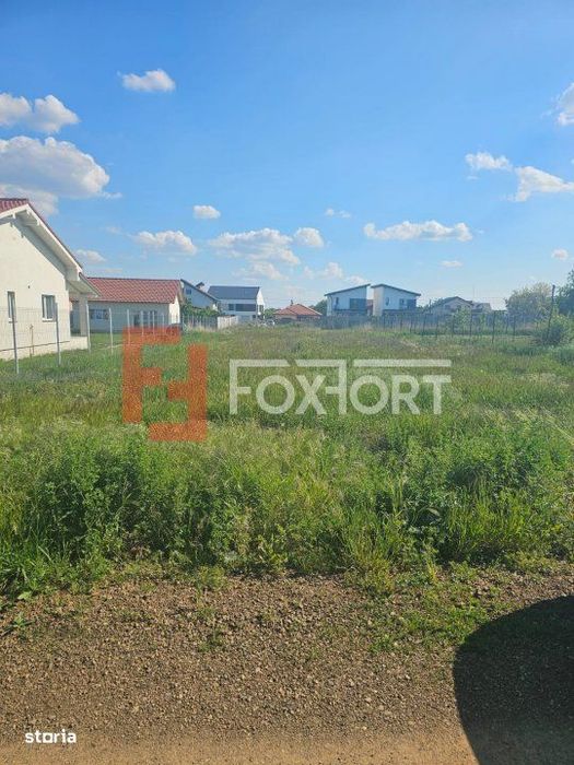 Teren intravilan de 817 mp, zona Sanandrei