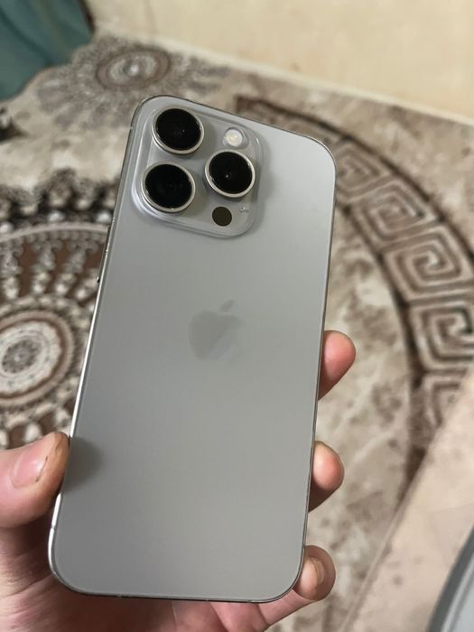Продам Iphone 15 pro