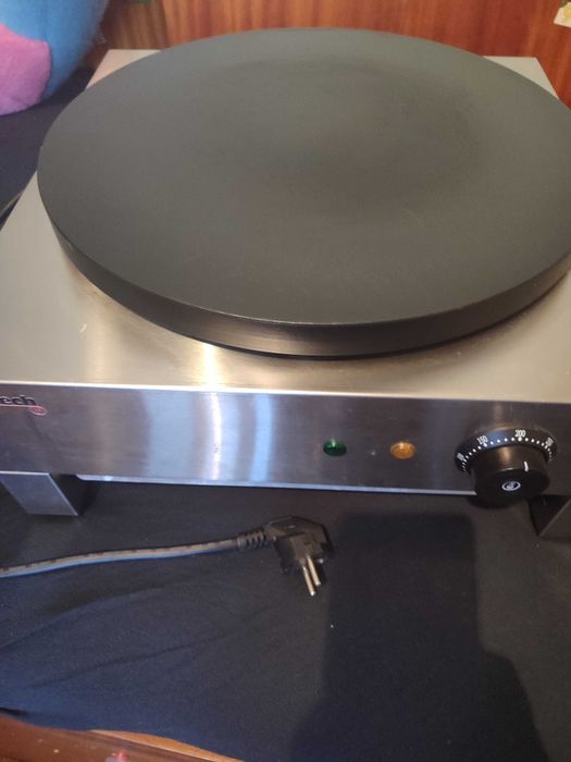 Професионална електрическа машина  котлон за палачинки 40см като нова