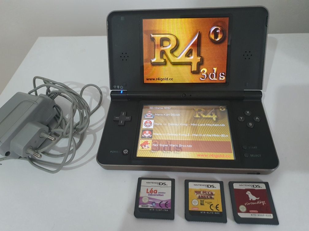 Nintendo Dsi XL Modat