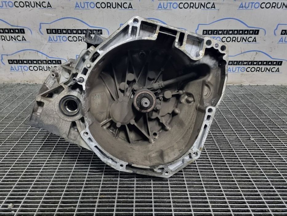 Cutie de viteze Nissan Qashqai J11 1.2 DIG - T 2013 - 2017 115CP Manuala 6 Trepte ...