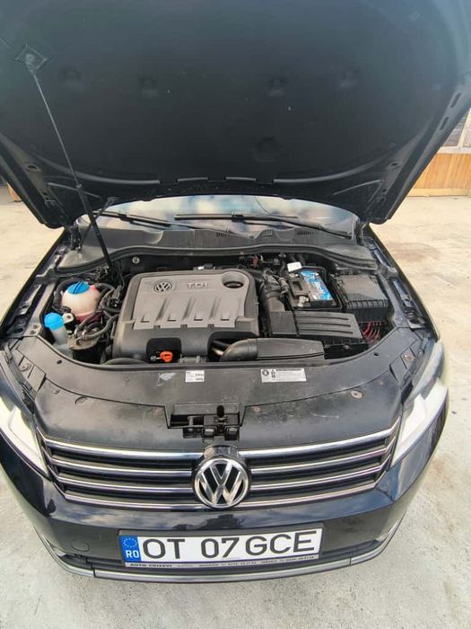Vând passat b7 în stare foarte buna mai multe detalii  contactați-mă.