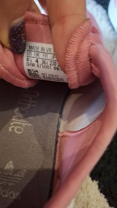 Adidas маратонки 36.5 с подарък още едни - 29лв