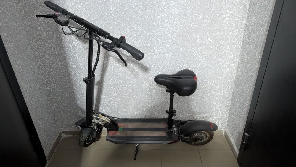 Электросомакат стоит просто так