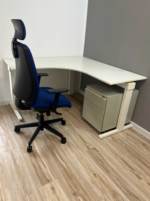 dulap mobil cu roti rollbox integral metal 3 sertare Steelcase durabil