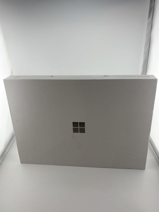 Microsoft Surface Pro 2-in-1 Laptop/Tablet (2025), Sigilat, OCAZIE
