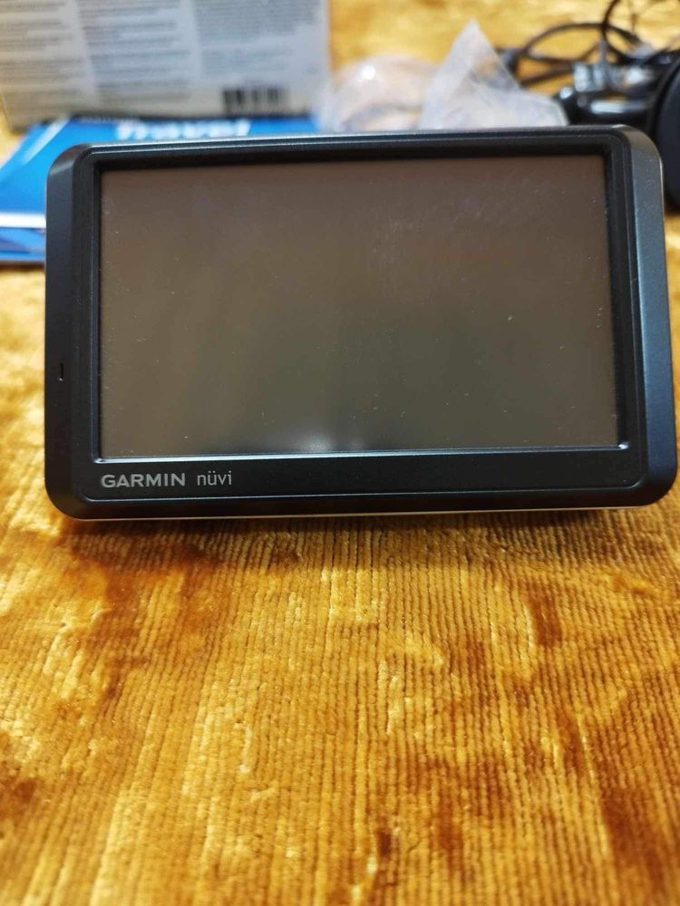 Продавам навигация Garmin 760