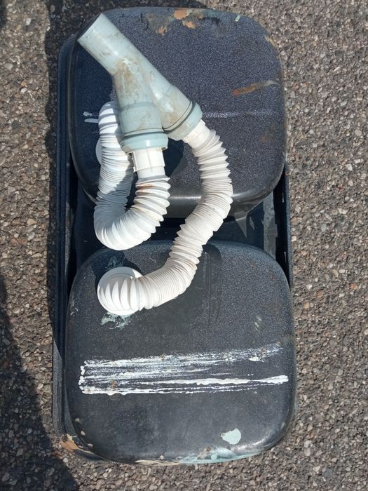 Chiuveta tablă dublă , stare buna