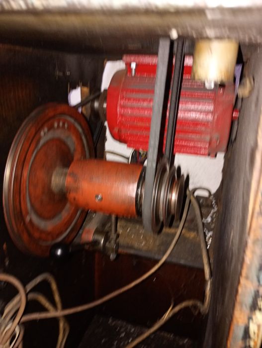 Продавам чешки струг ТОС МН/80