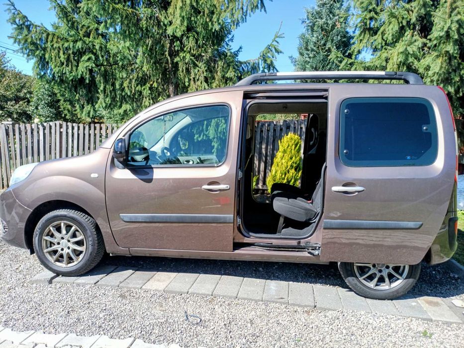 Renault Kangoo 1.5 diesel color ciocolata