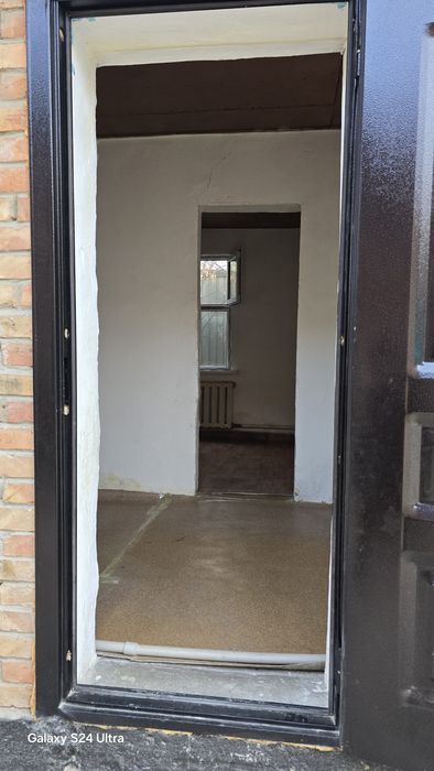 Сдав времянку 2 спальня, кухня.