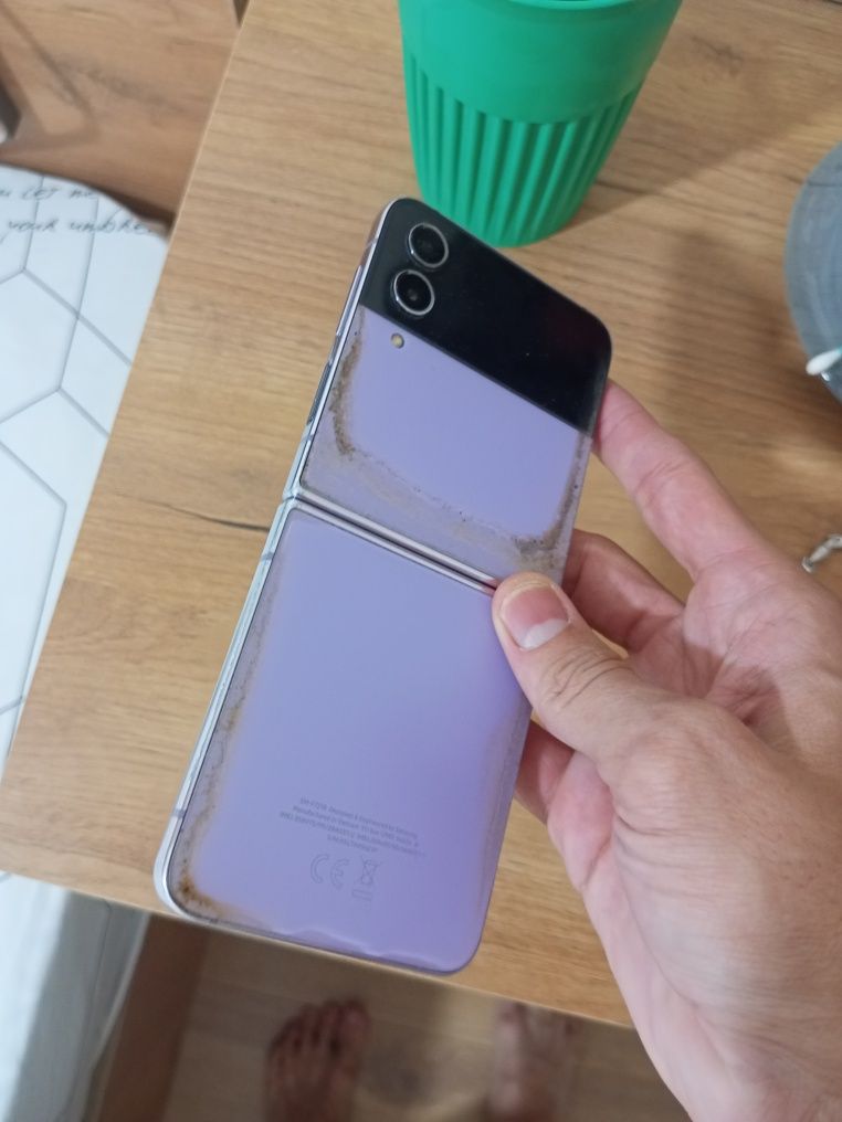 Samsung z flip 4, не работает дисплей