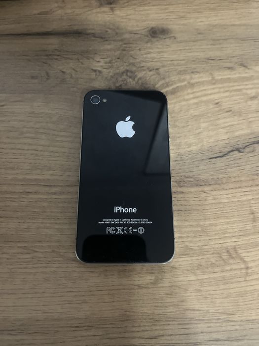 Продам или обменяю Айфон 4