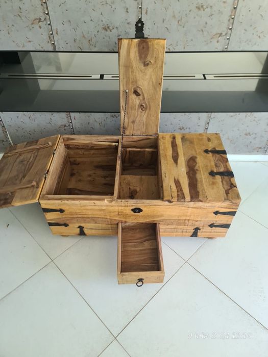 Cufar vintage din lemn masiv    110/60/46