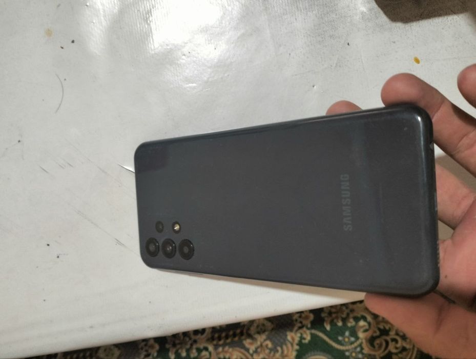 Samsung A 13 128 gb Sotiladi