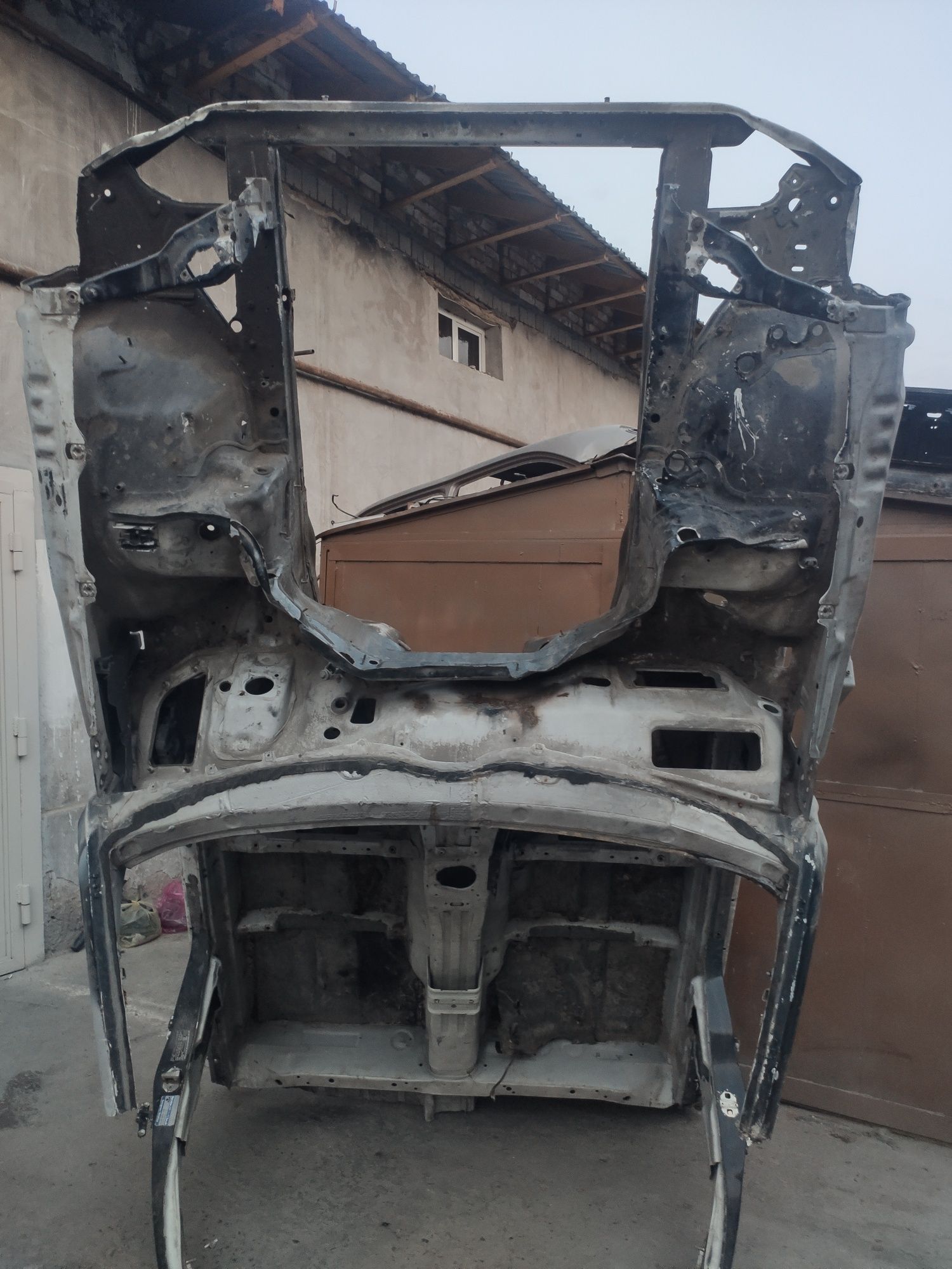 W210 кузовной запчасти