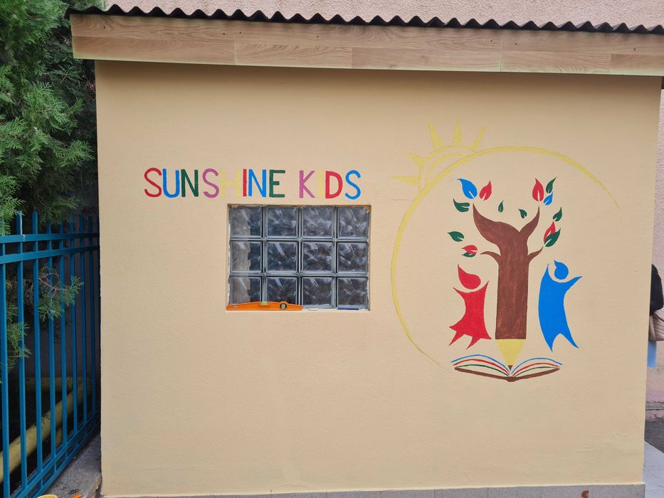 Pictura pe haine, Pictura decorativa pe pereti