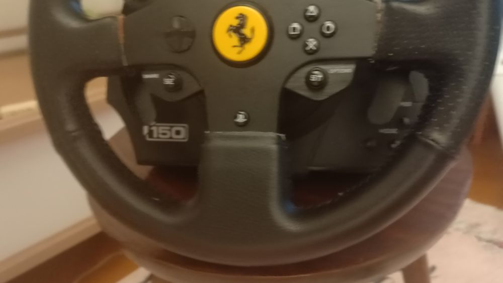 Къстъм волан естествена кожа Thrustmaster T150 Ferrari/ Pro