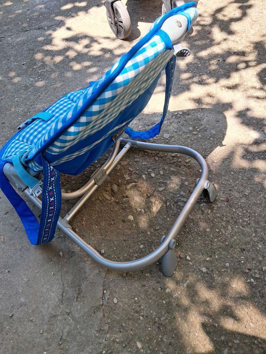 Vand balansoar-scaunel bebelusi