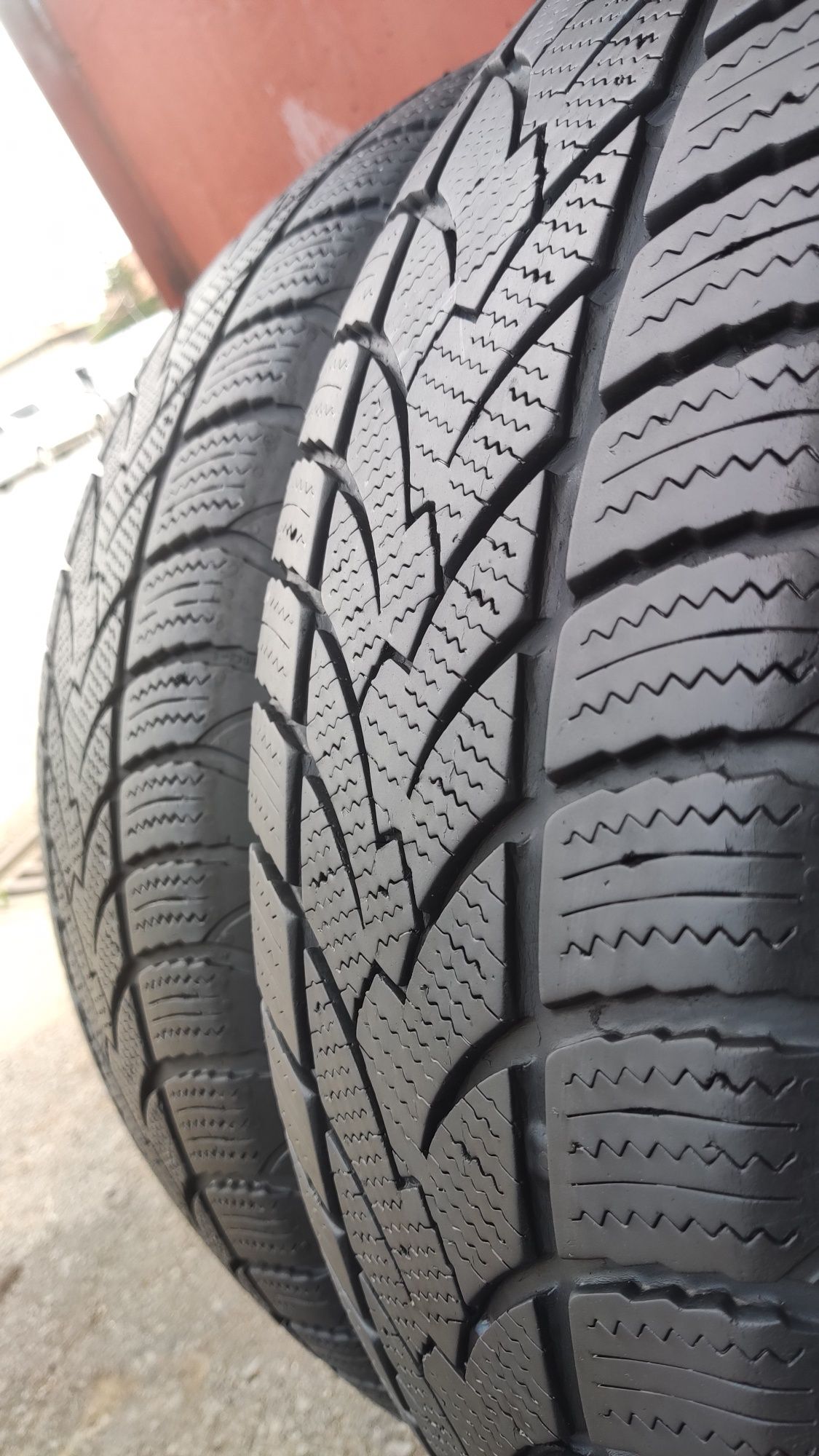 4бр. зимни гуми 215/70/16 Platin Winter, SUV
dot21
6.8mm
Добро състоян