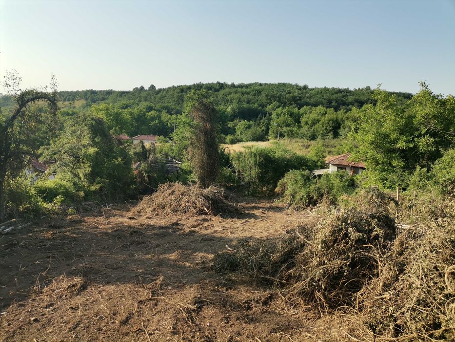 Продава се дворно място село Казачево област Ловеч