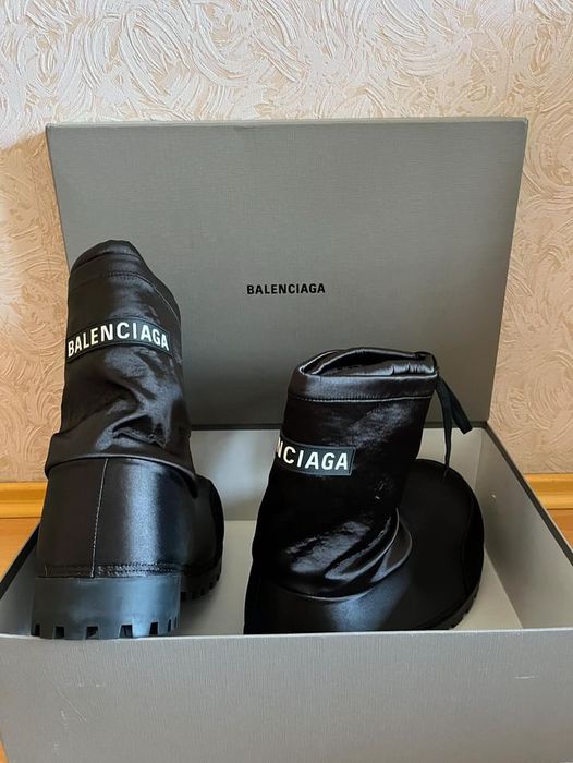 balenciaga alaska low boot