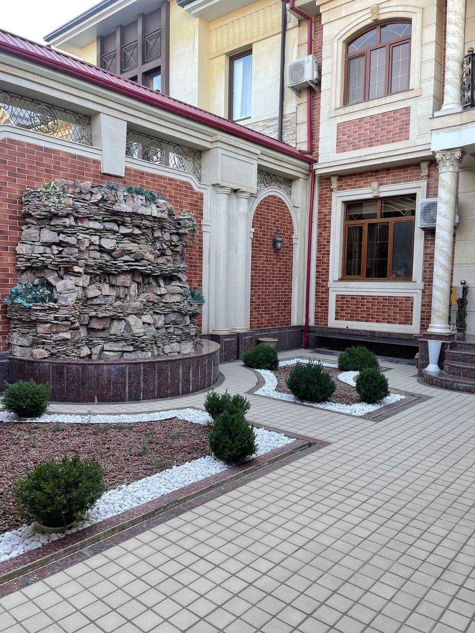 Аренда Евродома 4-соток на Максим Горький / id8883 /