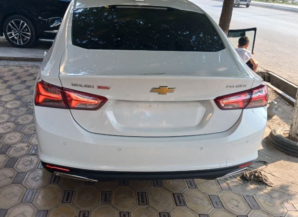 Malibu 2 premier zbor detal
