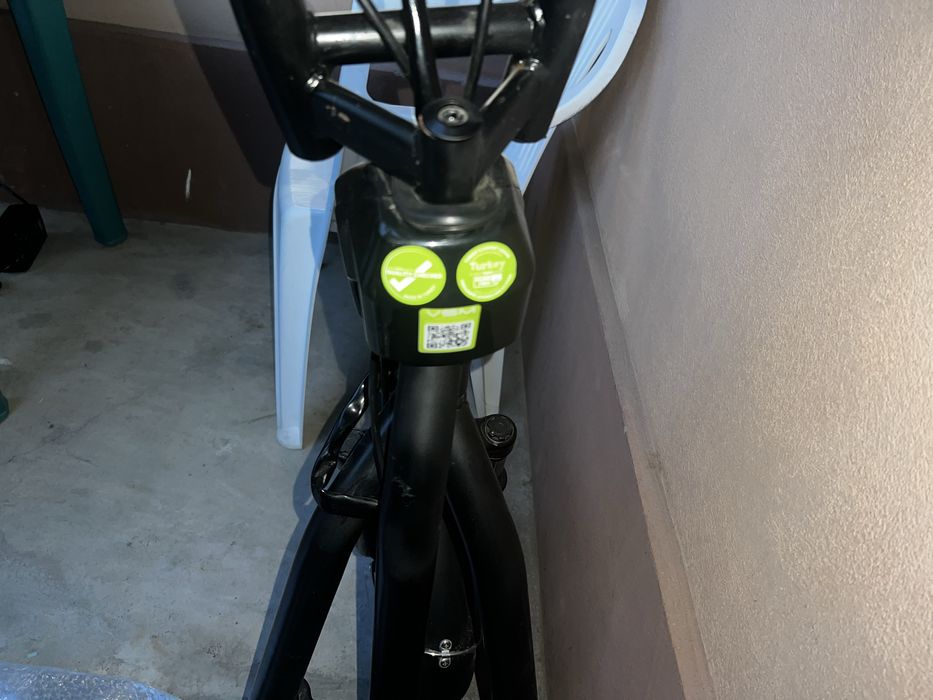 Vând scuter electric Volta Rom
