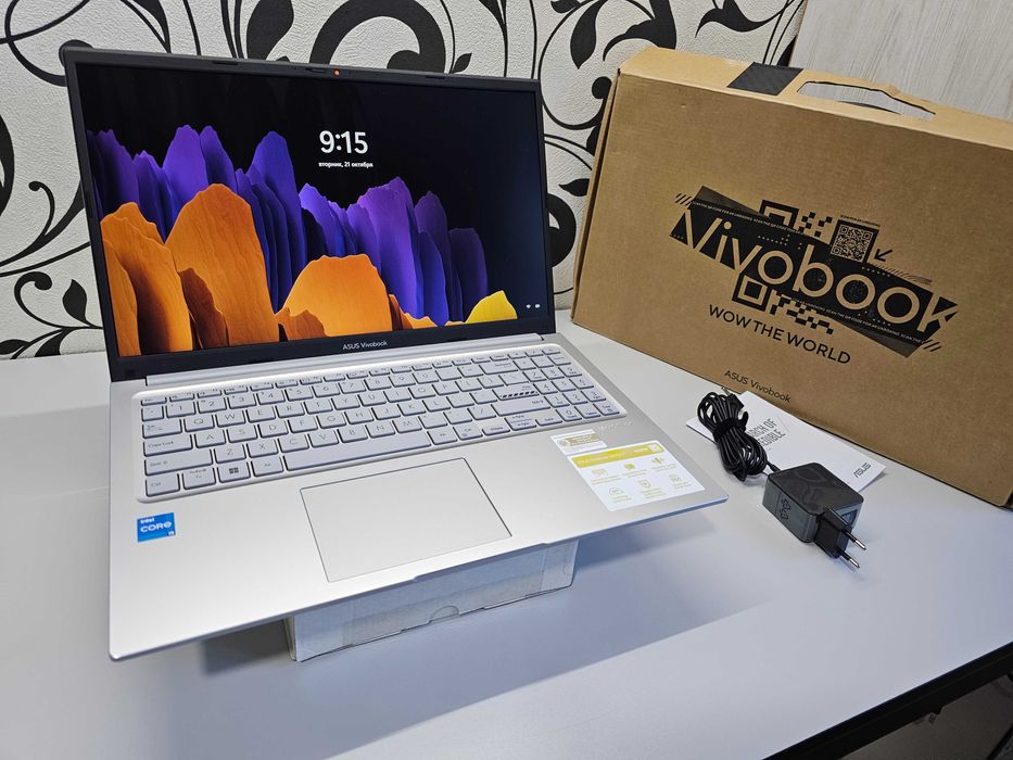ПРОДАМ ASUS Vivobook 15 Ноутбук Core™ i5-1335U/8GB/512SSD/15.6"FullHD.