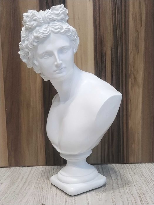Статуя- бюст на древногръцко божество - Аполон