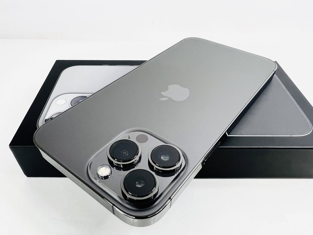 Apple iPhone 13 Pro 256GB Graphite Перфектен! Гаранция!