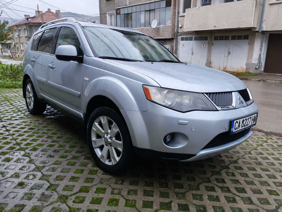 Mitsubishi Outlander 2.2 DID най-висок клас оборудване