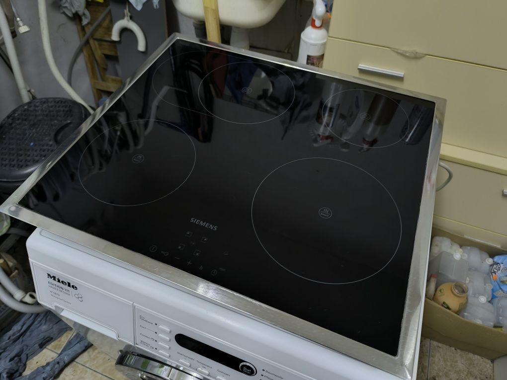Индукционен плот Siemens EH645BB17E