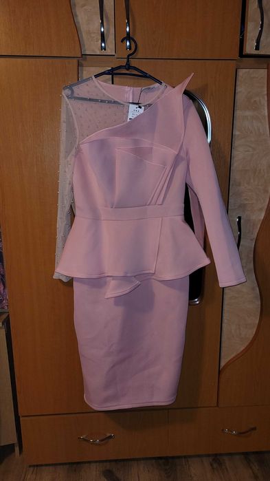 Rochie nouă de ocazie cu mărgele