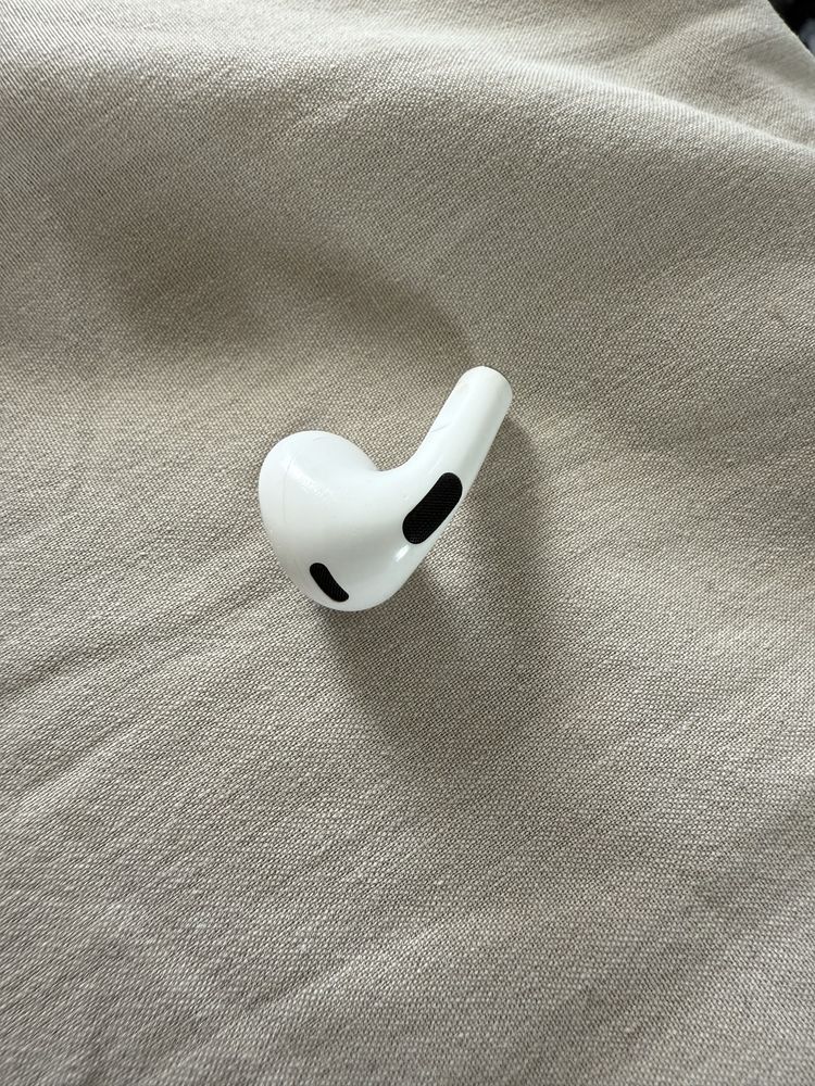 Airpods 3 R.