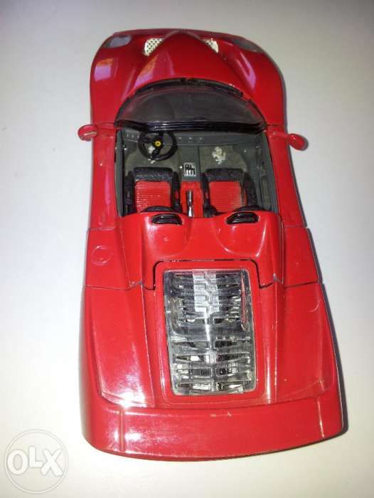 Macheta Ferrari F50 (1995) Burago 1/24