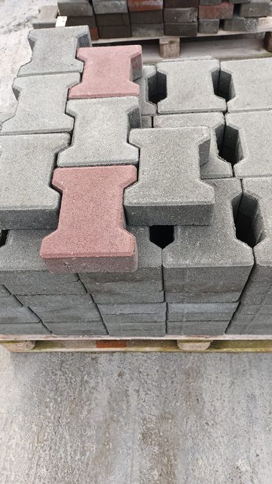 Boltari si pavele din beton