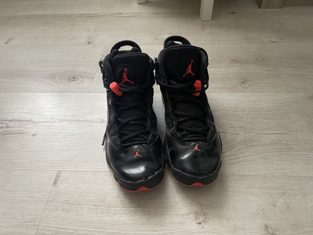 Vand jordan 6 retro marimea 38.5