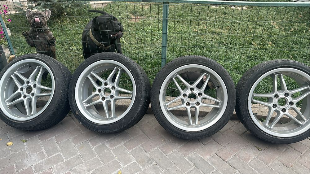 Продам диски 245/40 r18  с резиной