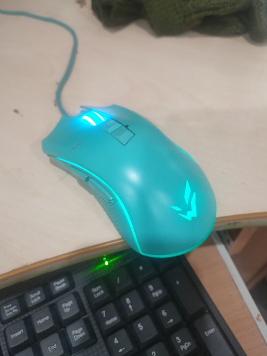 Обменяю 2 телефона и ПК на айфон