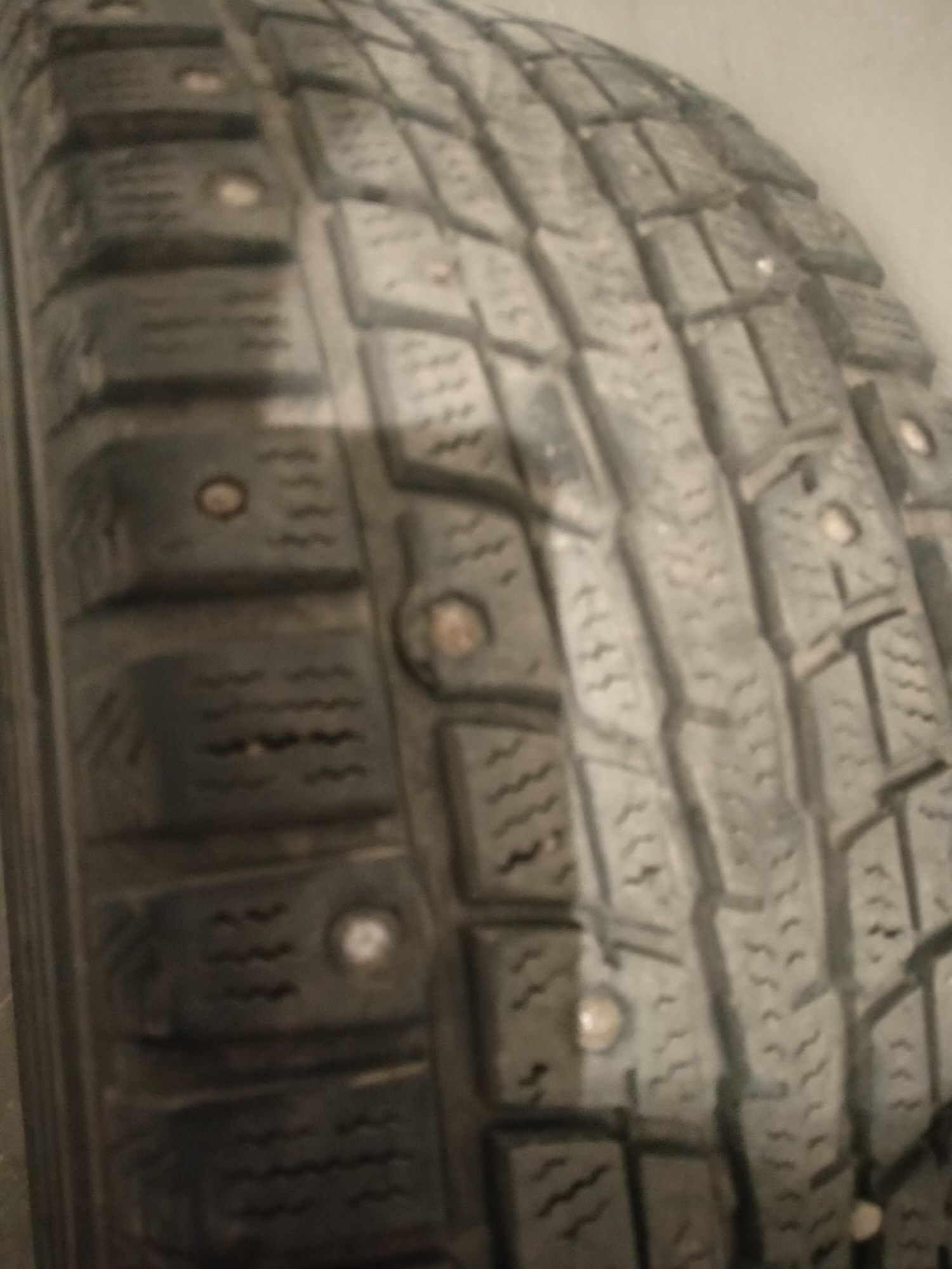 шины шипованные Dunlop 225/65/17