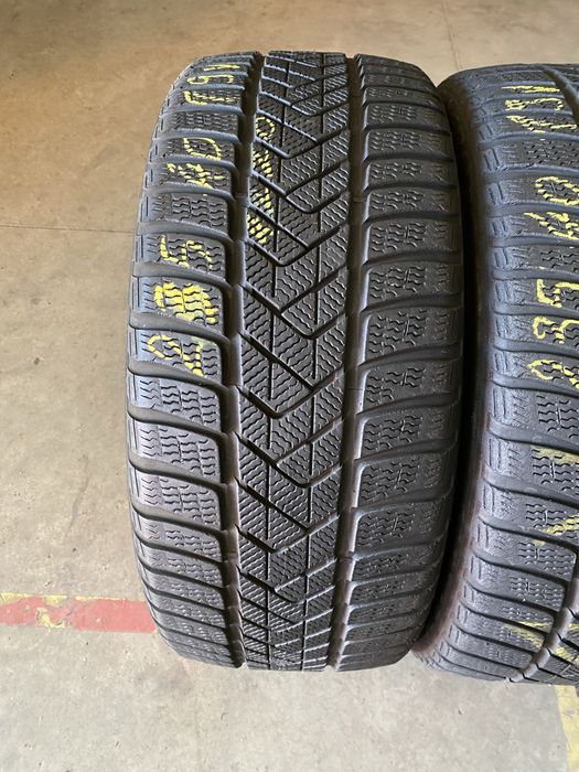 Anvelope iarna 235/40/19 Pirelli Sottozero 3 235 40 19 R19