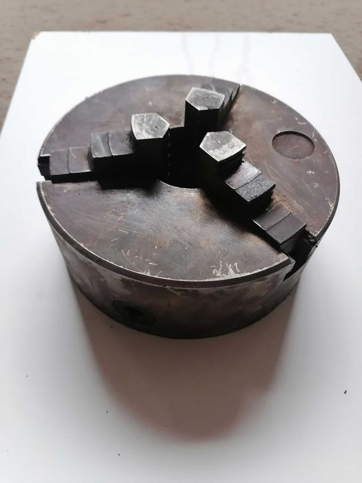 Universal pentru strung