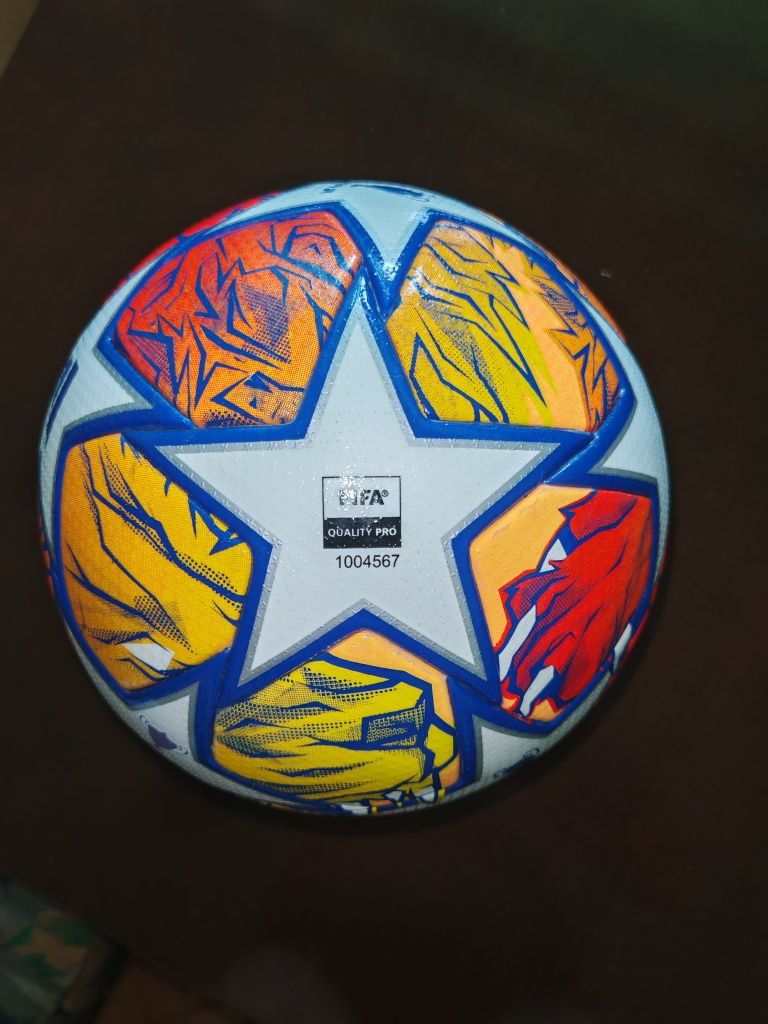 Оригинална топка Adidas London 24 pro