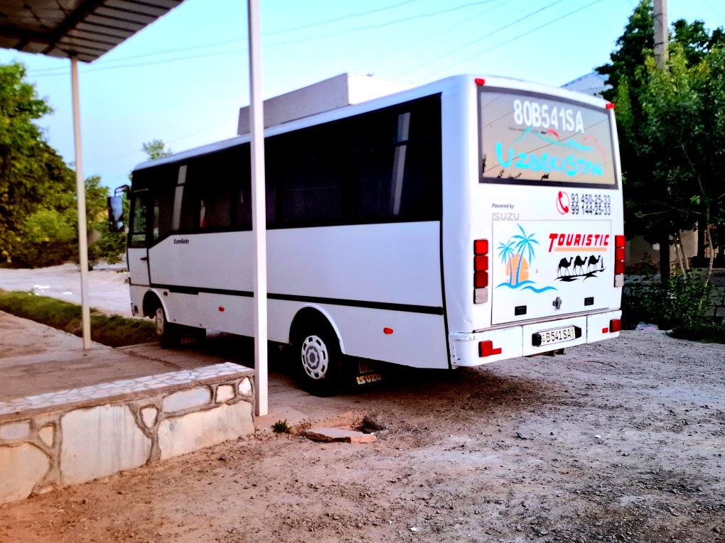 Isuzu avtobus sotiladi