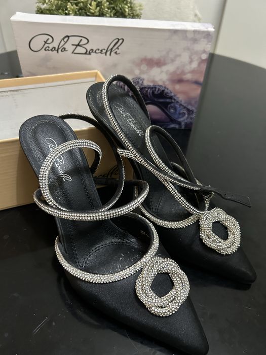 обувки с камъни стилни елегантни